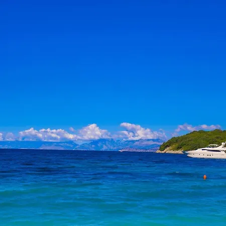 Cochelli Lower Pool Walk To Wifi Ac Agios Stefanos Kassiopi