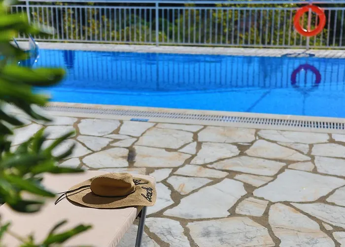 Cochelli Lower Pool Walk To Wifi Ac شقة