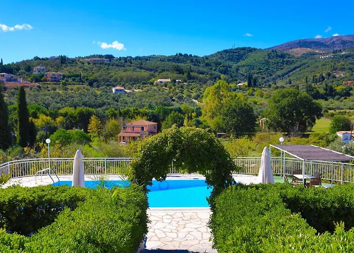 Cochelli Lower Pool Walk To Wifi Ac *