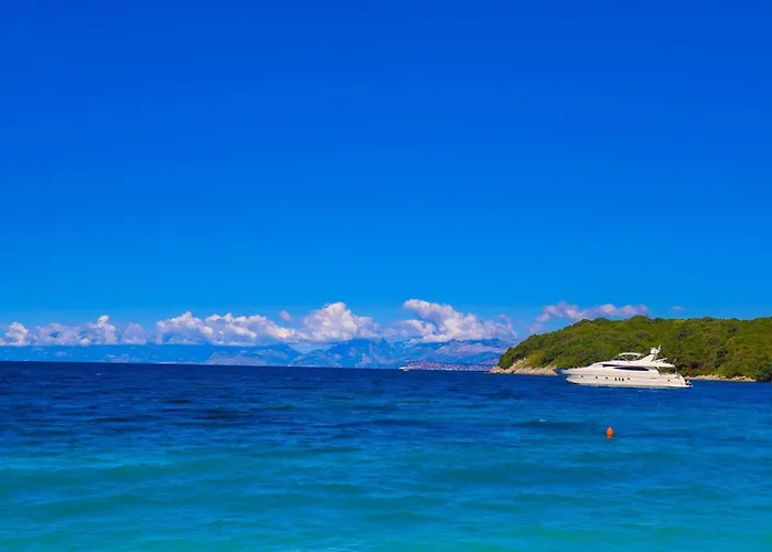 Cochelli Lower Pool Walk To Wifi Ac Agios Stefanos Kassiopi